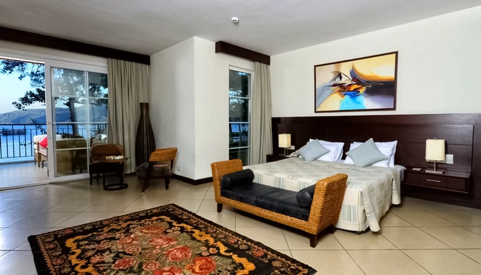 هتل گرند یازیجی توربان مارماریس